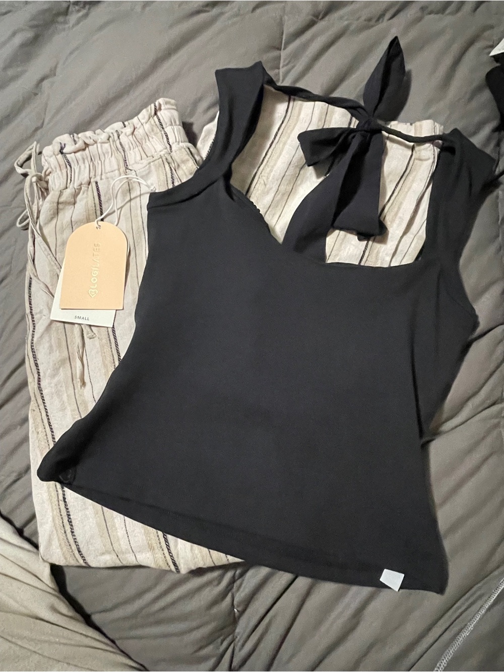New Blogilates Black Tie-Strap Tank Top size S/Womens Love Tree linen pants